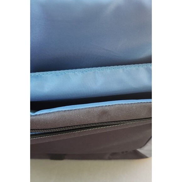 Case Logic 3201140 VNM-217 17" Notebook Carrying Case Messenger Bag Nylon BLACK - Picture 9 of 16